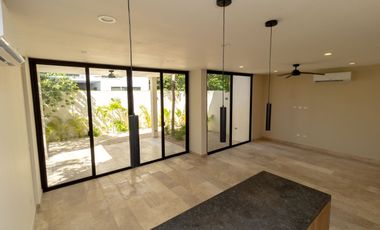 El espacio, lujo y seguridad que tu familia busca. Villa de 4 recámaras en Playa del Carmen.
