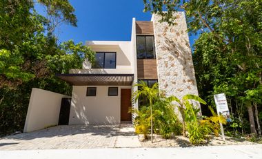 El espacio, lujo y seguridad que tu familia busca. Villa de 4 recámaras en Playa del Carmen.