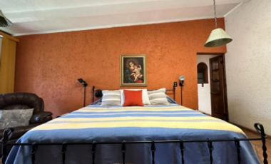 BONITA CASA EN SAN CRISTÓBAL CON MUY AMPLIO JARDIN