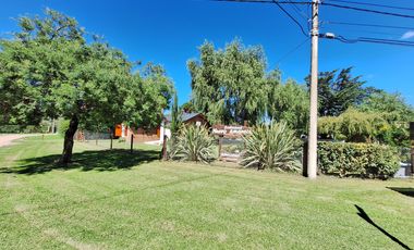 HERMOSO COMPLEJO DE CABAñAS BARRIO GOLF