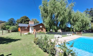 HERMOSO COMPLEJO DE CABAñAS BARRIO GOLF