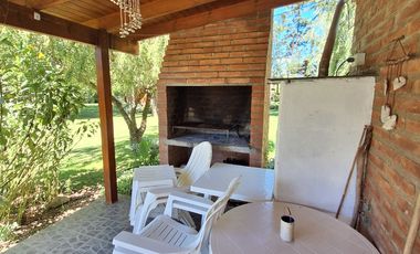 HERMOSO COMPLEJO DE CABAñAS BARRIO GOLF