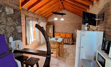 HERMOSO COMPLEJO DE CABAñAS BARRIO GOLF