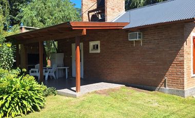 HERMOSO COMPLEJO DE CABAñAS BARRIO GOLF