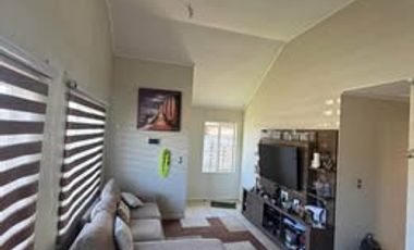 Se vende Hermosa casa sector Jardin Austral, Av. Lago Peñuelas Puerto Montt, 3D + 2B