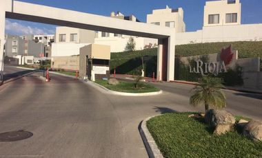 🏡 Departamento Ejecutivo Amueblado en Renta – La Rioja Residencial