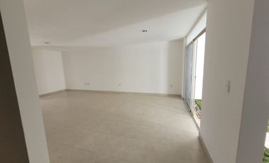 CASA EN RENTA - ZONA ANTORCHA - LEON GTO