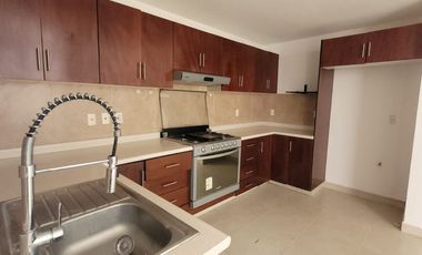 CASA EN RENTA - ZONA ANTORCHA - LEON GTO