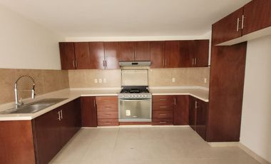 CASA EN RENTA - ZONA ANTORCHA - LEON GTO