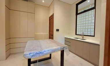 Opulent 3-storey Smart Home with Pool, Elevator & Basement in Ayala Alabang