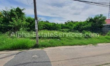 Empty land for sale, Soi Muban Sirikhet 1 : 0-2-22 rai, width 24 m., depth 37 m., beautiful plot, Near Macharoen Road 1 km.