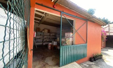 VENDO EN CUERNAVACA PROPIEDAD COMERCIAL, UBICADA EN UNA DE LAS MEJORES AVENIDAS.