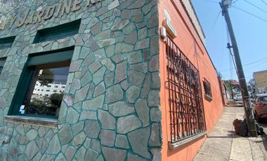 VENDO EN CUERNAVACA PROPIEDAD COMERCIAL, UBICADA EN UNA DE LAS MEJORES AVENIDAS.