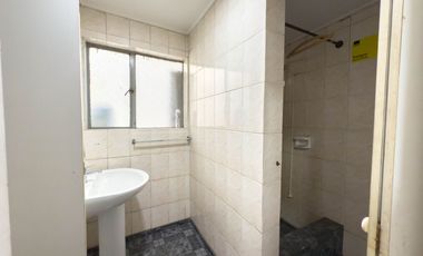 Oficina en calle Ongolmo· Arriendo UF 35