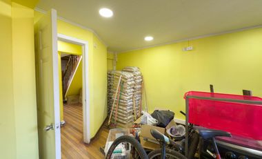 Oficina en calle Ongolmo· Arriendo UF 35