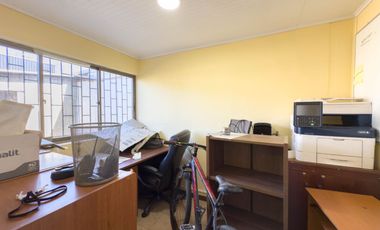 Oficina en calle Ongolmo· Arriendo UF 35