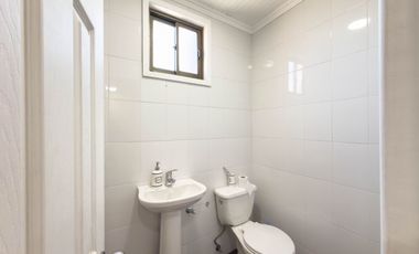 Oficina en calle Ongolmo· Arriendo UF 35