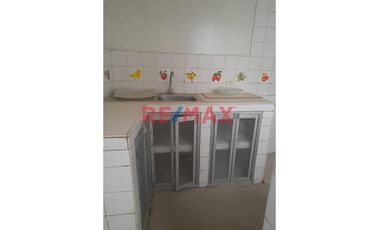 Se Alquila Departamento 1Er Y 2Do Piso En Calle 8 Sullana // ID: 1133085