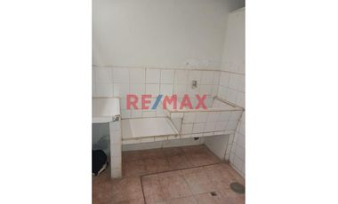 Se Alquila Departamento 1Er Y 2Do Piso En Calle 8 Sullana // ID: 1133085