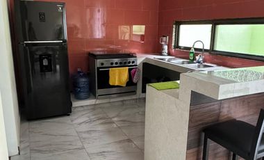 Casa en Renta en  Arbolada, de 2 niveles y terraza amplia en 3er piso