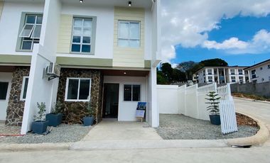 3BR HOUSE AND LOT WITH EN SUITE NEAR YNARES CENTER ANTIPLO CITY