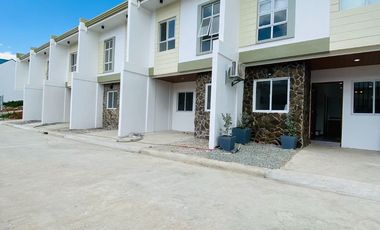 3BR HOUSE AND LOT WITH EN SUITE NEAR YNARES CENTER ANTIPLO CITY