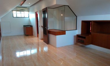 FOR LEASE: House with Pool in Ayala Alabang Village