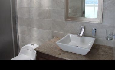 CASA  con Vista al Lago en Tequesquitengo