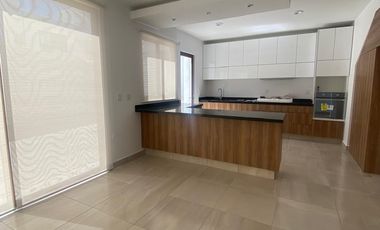 Casa en renta en zibata