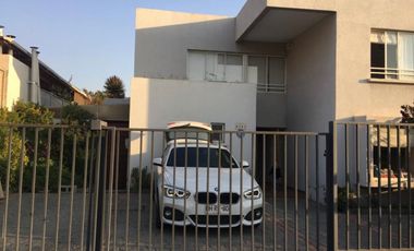 En Arriendo Casa Mediterranea en Alto Macul