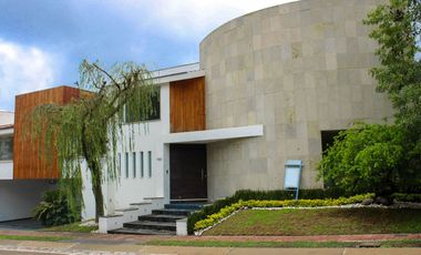 Casa de 5 Recámaras en La Vista Country Club, Puebla