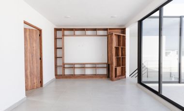 Casa de 4 Recámaras en Lomas de Angelopolis Puebla