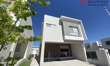 Casa en Venta en Foret Residencial