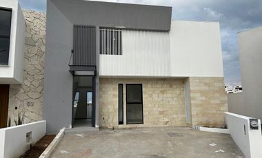 Casa nueva en venta Lomalta Tres Marías Morelia, Diseño moderno, vista panorámica y amenidades exclusivas 🏡 ¡ESTRENA CASA!