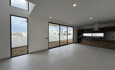 Casa nueva en venta Lomalta Tres Marías Morelia, Diseño moderno, vista panorámica y amenidades exclusivas 🏡 ¡ESTRENA CASA!