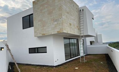 Casa nueva en venta Lomalta Tres Marías Morelia, Diseño moderno, vista panorámica y amenidades exclusivas 🏡 ¡ESTRENA CASA!
