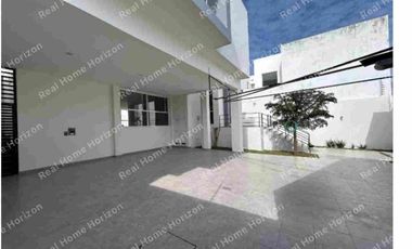 CASA EN VENTA EN GRAN JARDIN