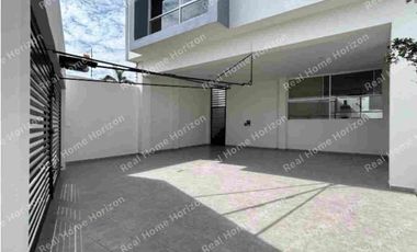 CASA EN VENTA EN GRAN JARDIN