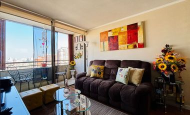 Se Vende Hermoso 2 Dormitorios + Estacionamiento. Av. Perú