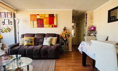 Se Vende Hermoso 2 Dormitorios + Estacionamiento. Av. Perú