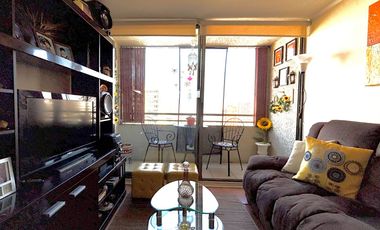 Se Vende Hermoso 2 Dormitorios + Estacionamiento. Av. Perú