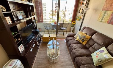 Se Vende Hermoso 2 Dormitorios + Estacionamiento. Av. Perú