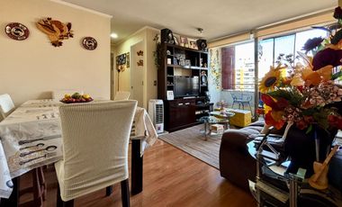 Se Vende Hermoso 2 Dormitorios + Estacionamiento. Av. Perú