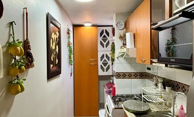 Se Vende Hermoso 2 Dormitorios + Estacionamiento. Av. Perú