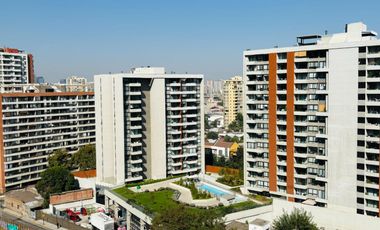 Se Vende Hermoso 2 Dormitorios + Estacionamiento. Av. Perú