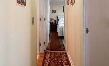 Se Vende Hermoso 2 Dormitorios + Estacionamiento. Av. Perú