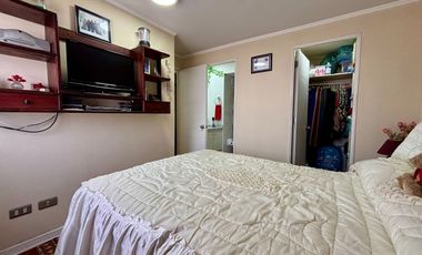 Se Vende Hermoso 2 Dormitorios + Estacionamiento. Av. Perú