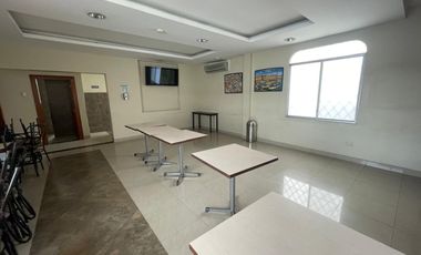 CIUDADELA URDESA ALQUILO PRECIOSA Y AMPLIA VILLA DOS PLANTAS, SIETE DORMITORIOS, FULL ACABADOS