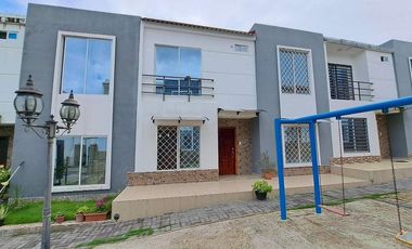 casa amoblada de venta en manta condominio privado