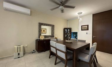 CASA EN RENTA COMPLETAMENTE AMUEBLADA, CONKAL YUC.